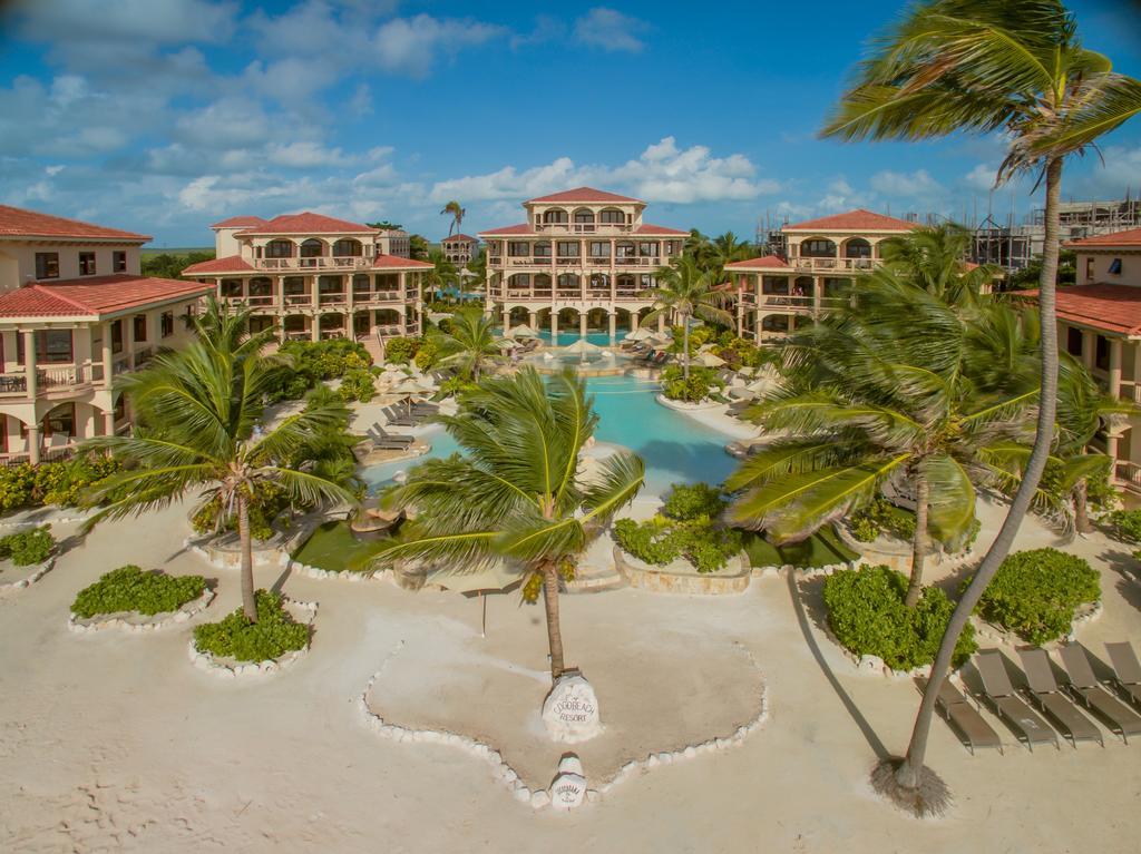 Coco Beach Resort San Pedro  Exterior photo