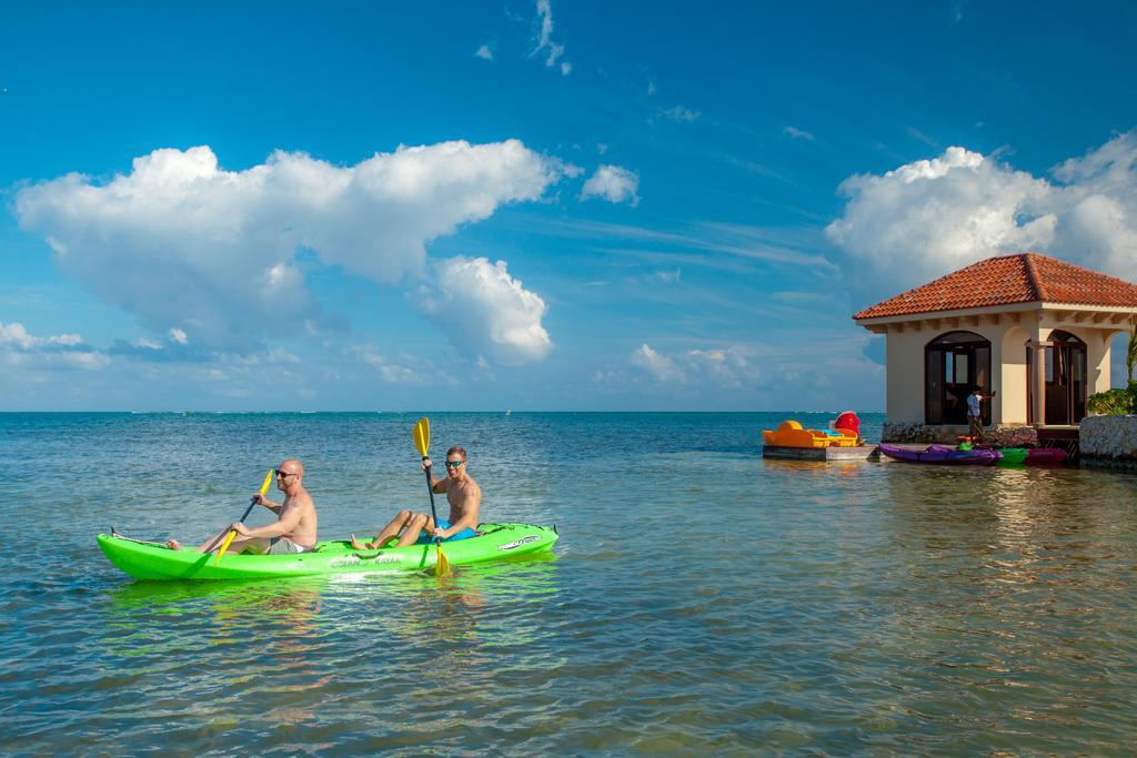 Coco Beach Resort San Pedro  Exterior photo