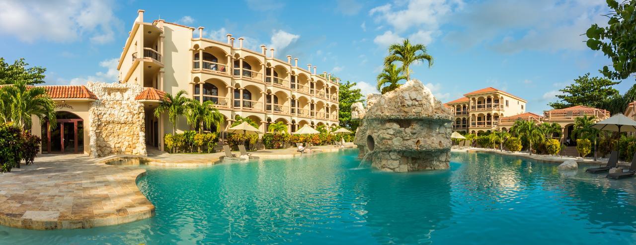 Coco Beach Resort San Pedro  Exterior photo