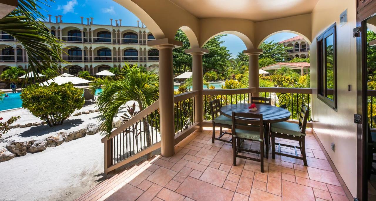Coco Beach Resort San Pedro  Exterior photo